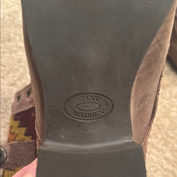 Women’s Steve Madden Brown Military Boots with Patterned Interior - size 8.5 - Picture 2 of 6